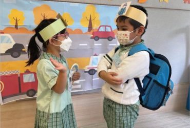 霍斯，上車吧，媽媽正在家中等你呢！